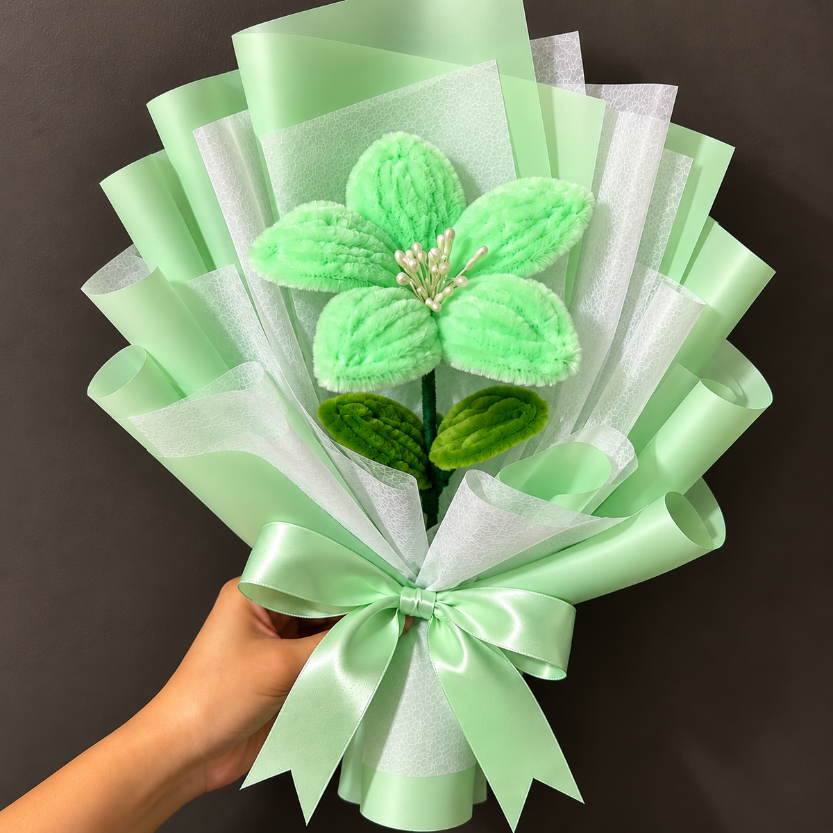 Handmade Pipe Cleaner Flower Bouquet | Everlasting Gift in 4 Colors