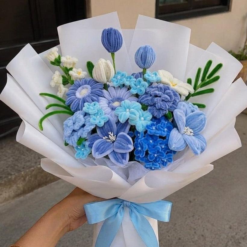 Ocean Blue & White Pipe Cleaner Flower Bouquet – Handmade Forever Flowers