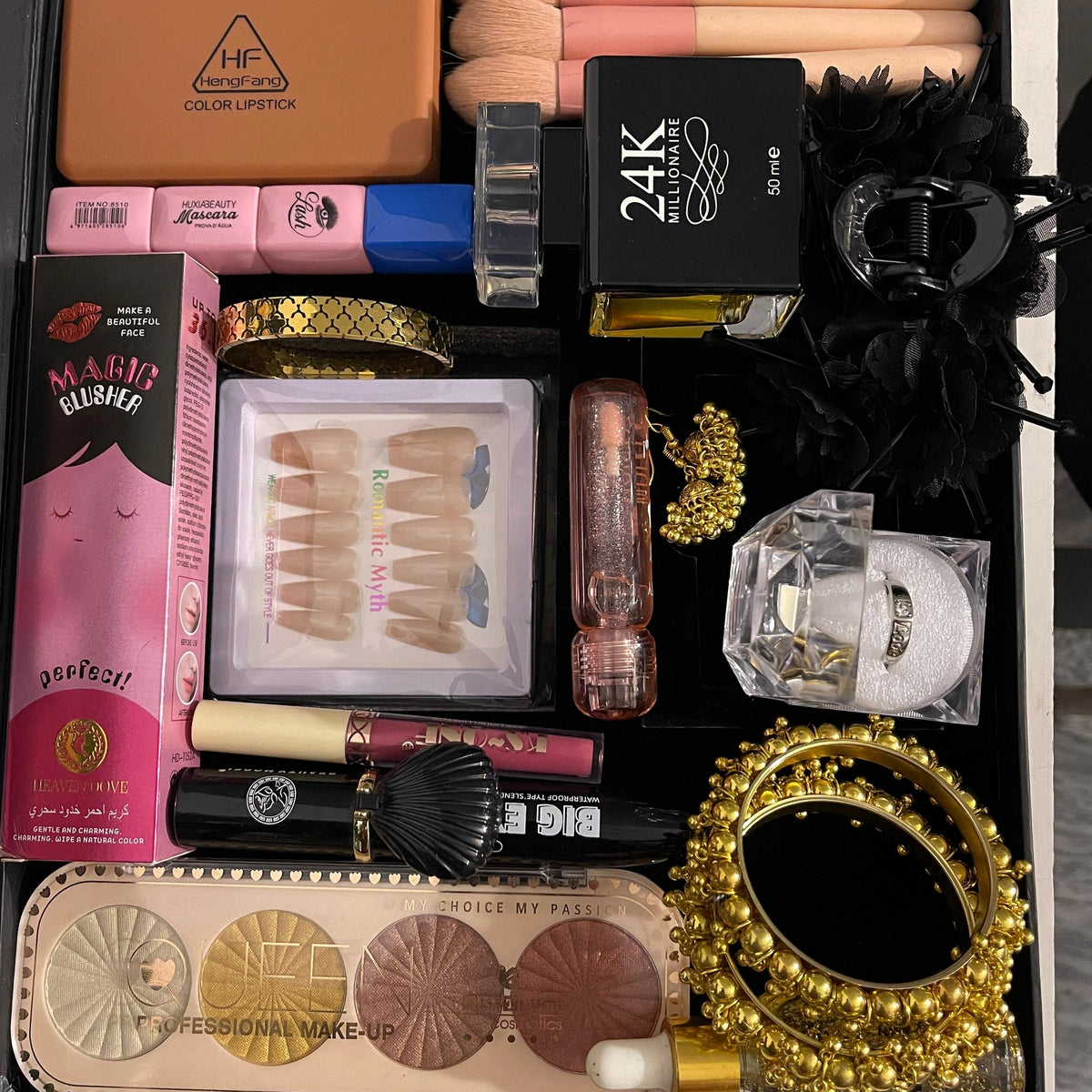 Customized Birthday Gift Box for Her – Makeup &amp; Jewelry Hamper