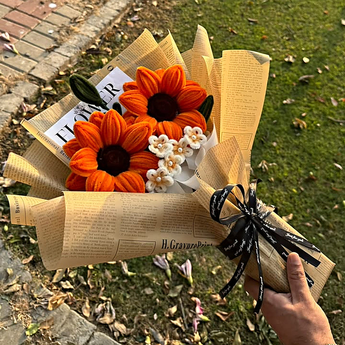 Handmade Pipe Cleaner Sunflower Bouquet – Everlasting Gift Bouquet