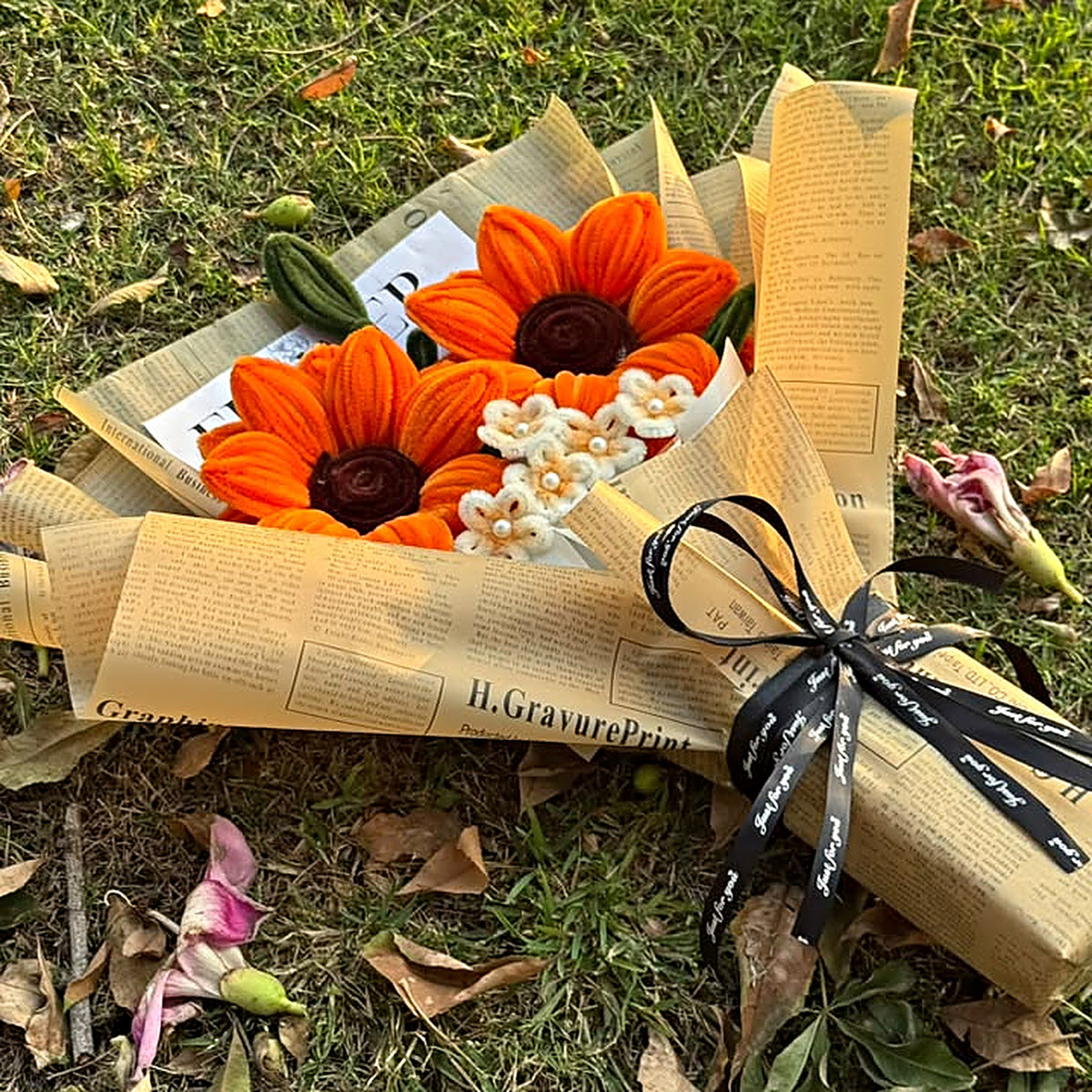 Handmade Pipe Cleaner Sunflower Bouquet – Everlasting Gift Bouquet