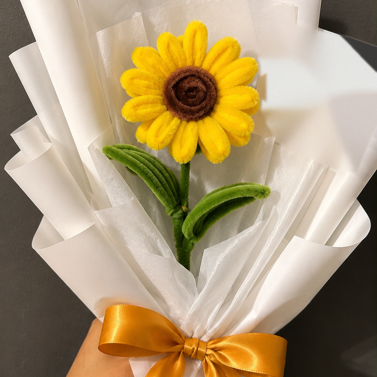Handmade Pipe Cleaner Flower Bouquet | Everlasting Gift in 6 Colors