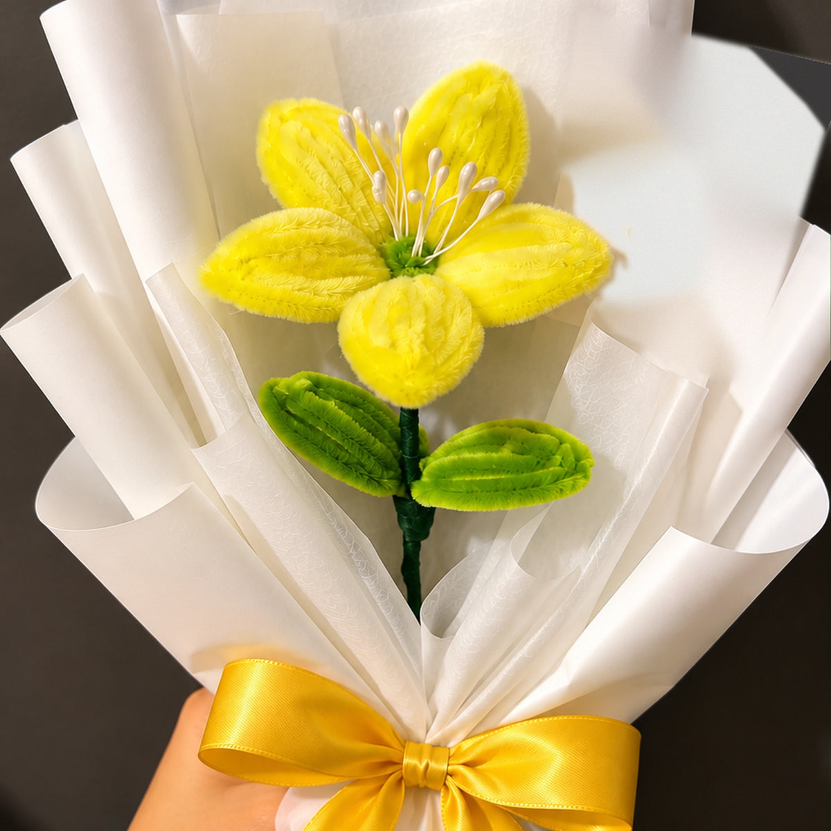 Handmade Pipe Cleaner Flower Bouquet | Everlasting Gift in 6 Colors